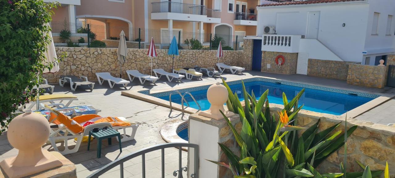 Apartamentos Cabrita Olhos de Agua  Dış mekan fotoğraf