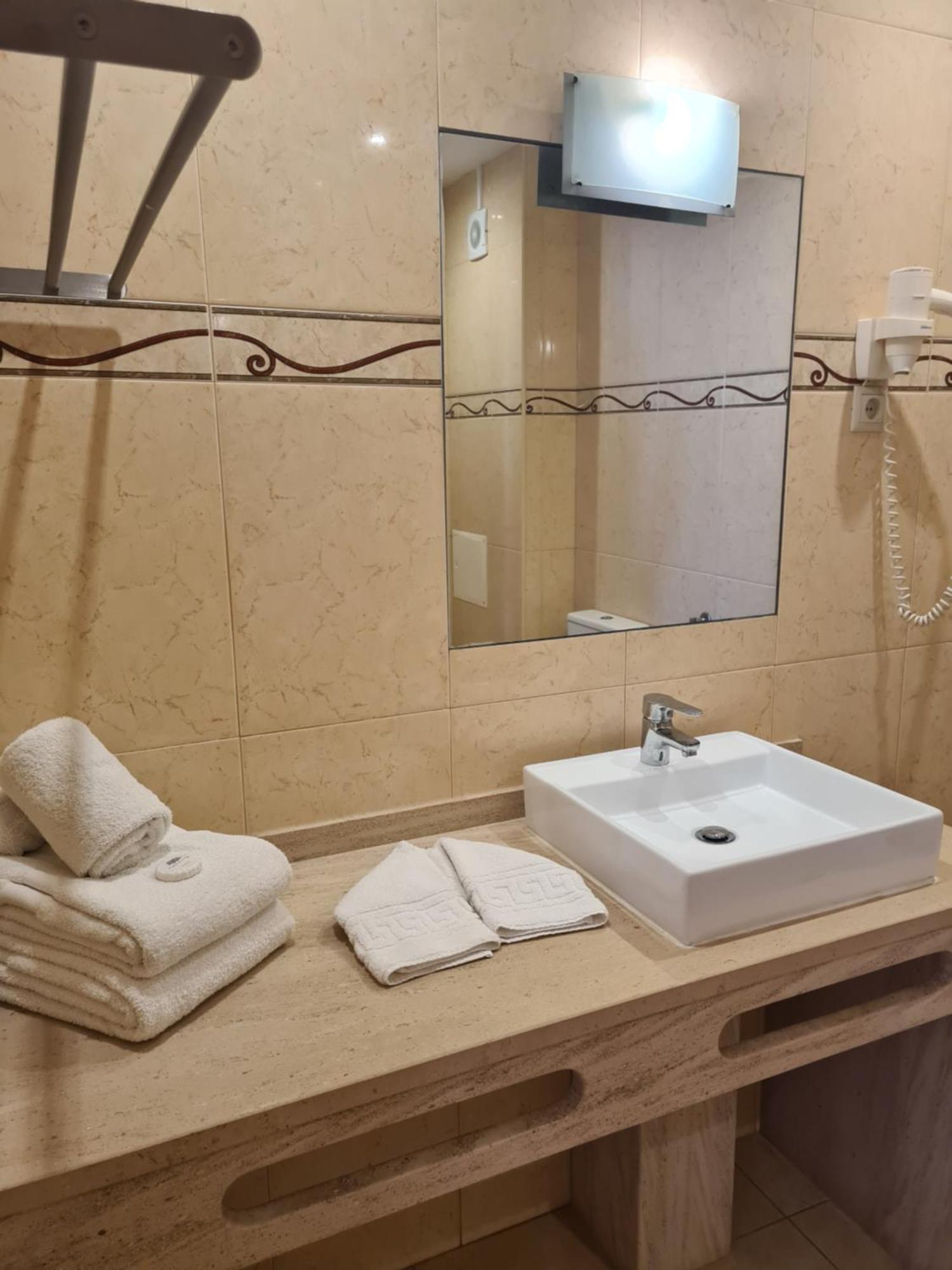 Apartamentos Cabrita Olhos de Agua  Dış mekan fotoğraf