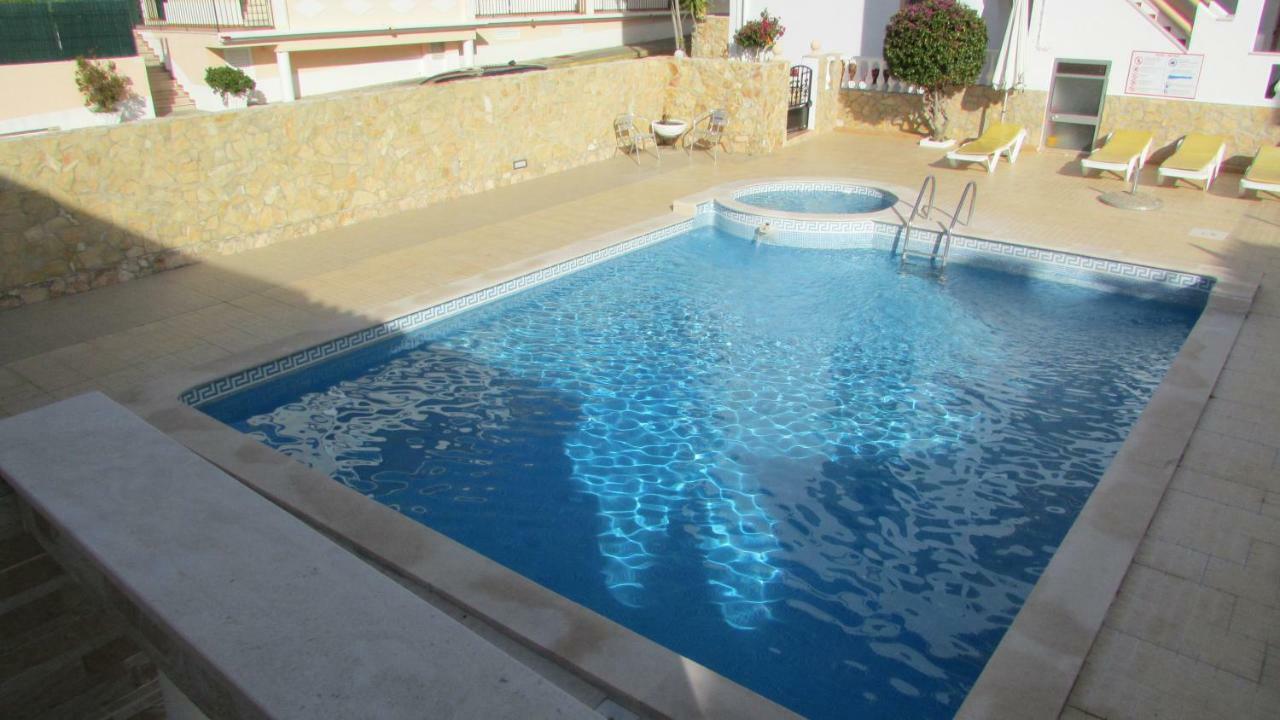 Apartamentos Cabrita Olhos de Agua  Dış mekan fotoğraf