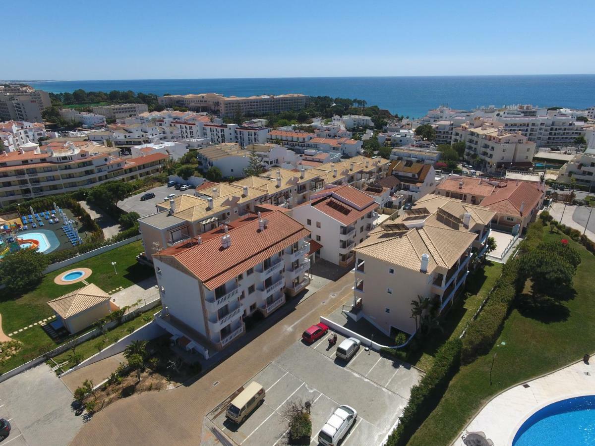 Apartamentos Cabrita Olhos de Agua  Dış mekan fotoğraf